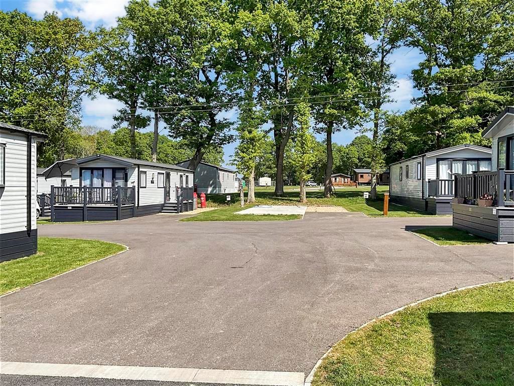 Property photo 1 of 3 Bluebell Park