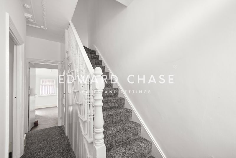 Property photo 3 of 18 Photo 9