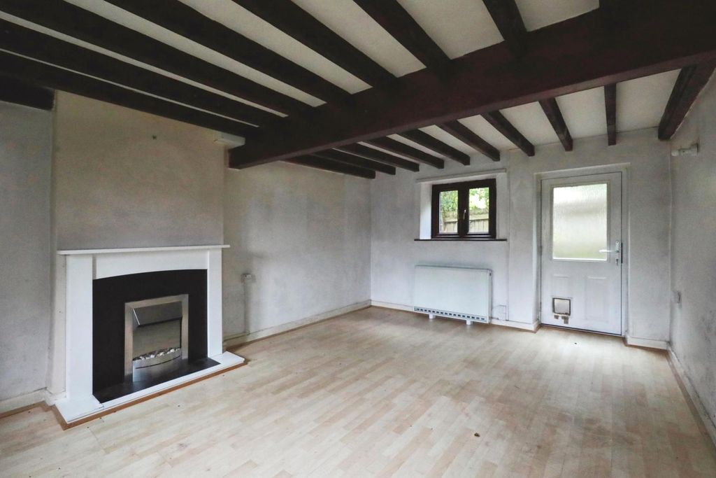 Property photo 2 of 16 Pbox-Img.Jpg