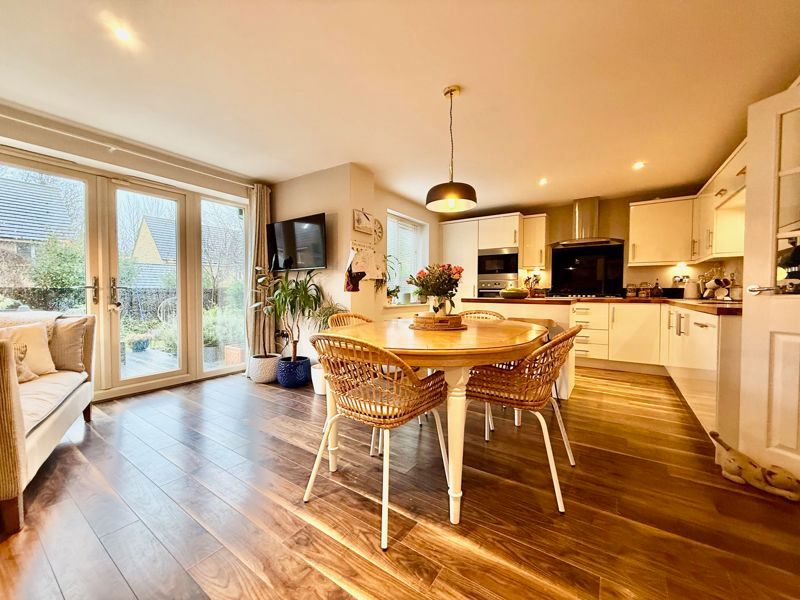 Property photo 2 of 21 Photo 17