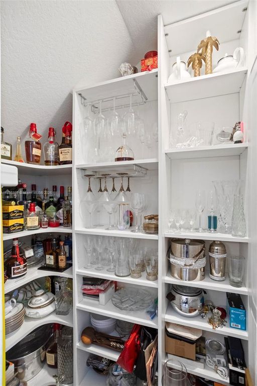 Property photo 3 of 49 <Alttext/>