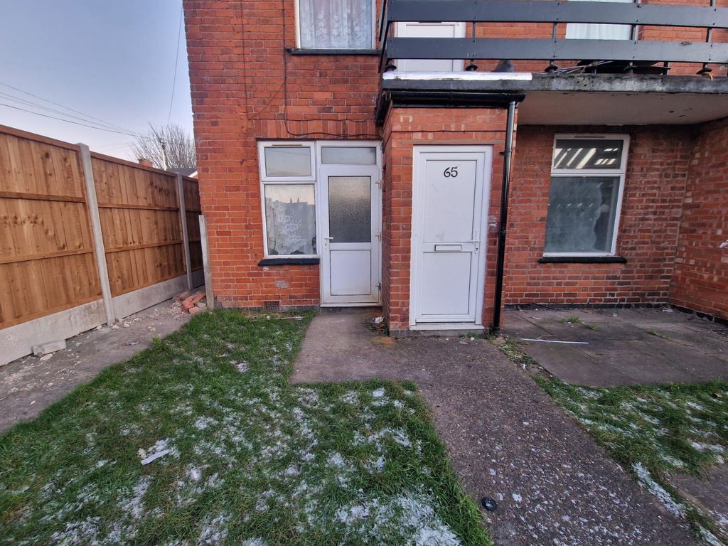 Property photo 2 of 12