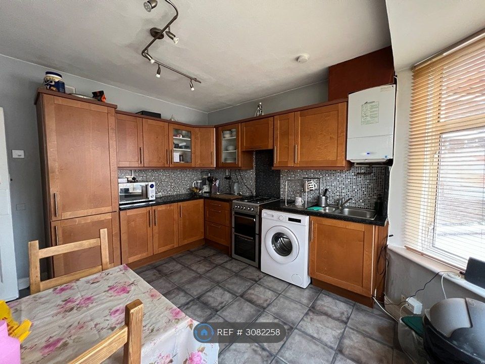 Property photo 3 of 6
