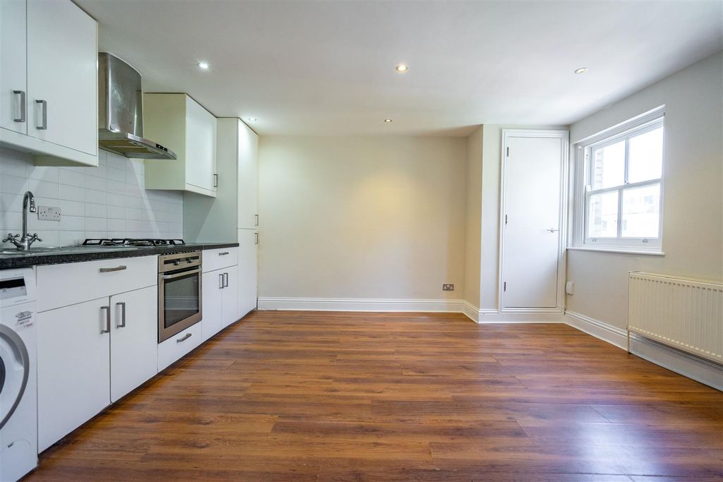 Property photo 3 of 7 Dsc01005.Jpg