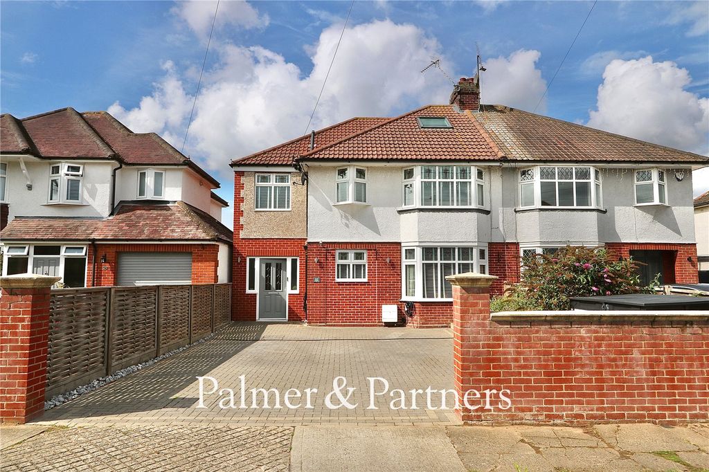 Property photo 1 of 33 Picture No. 03