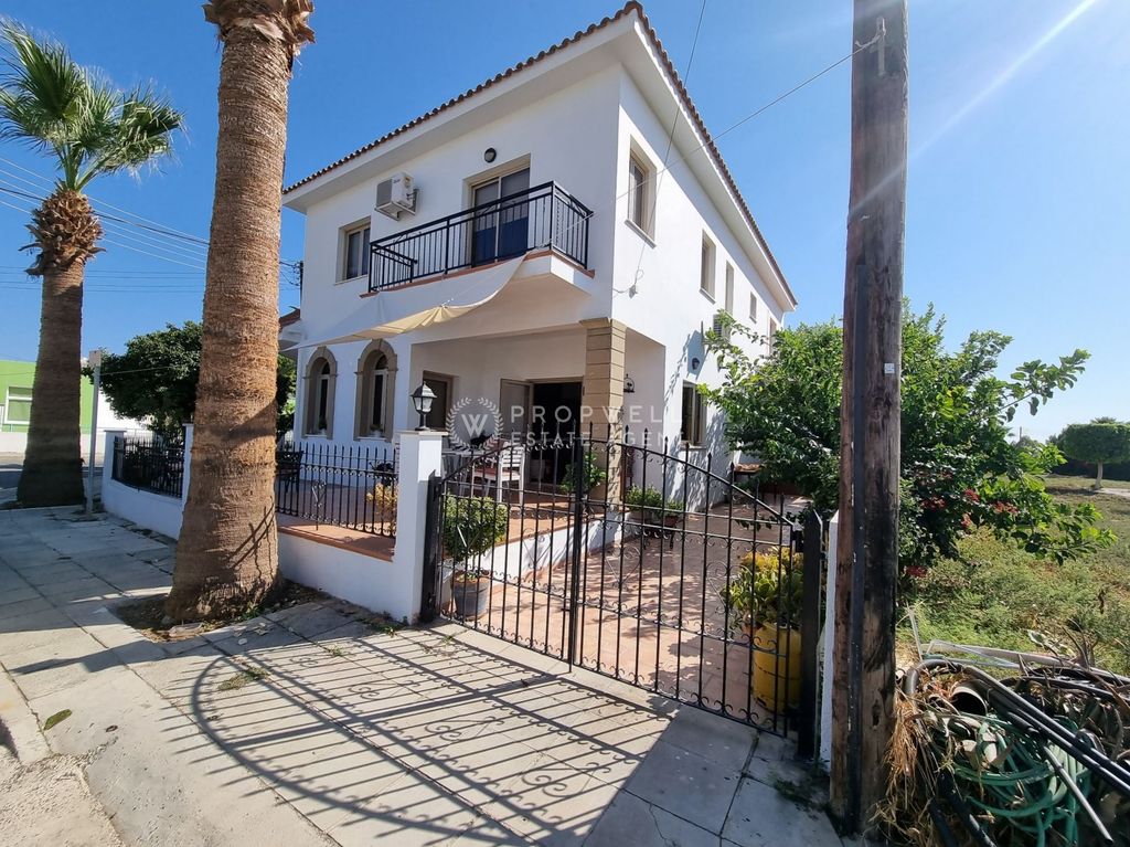 Property photo 1 of 49