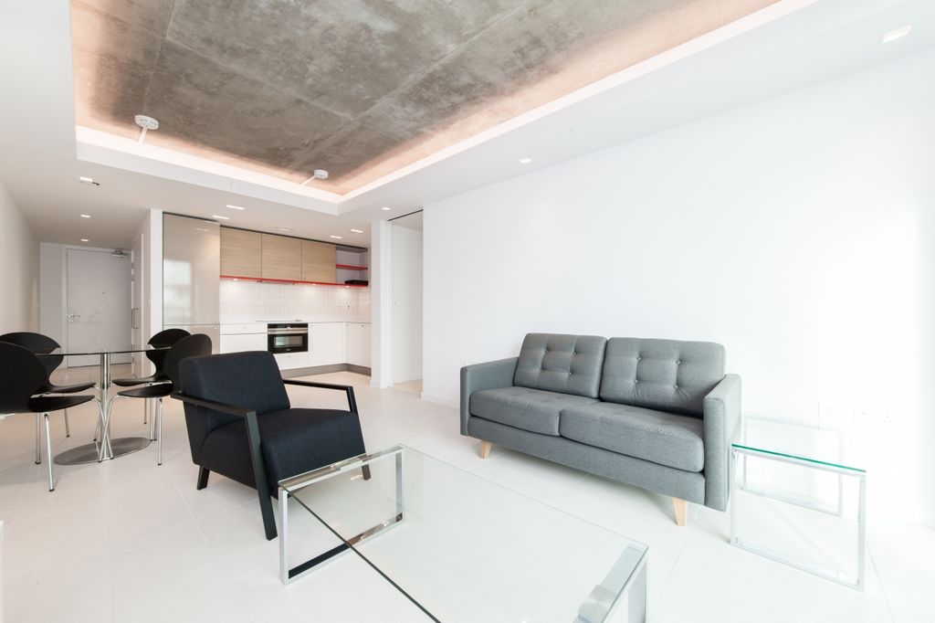 Property photo 1 of 7 Living Area