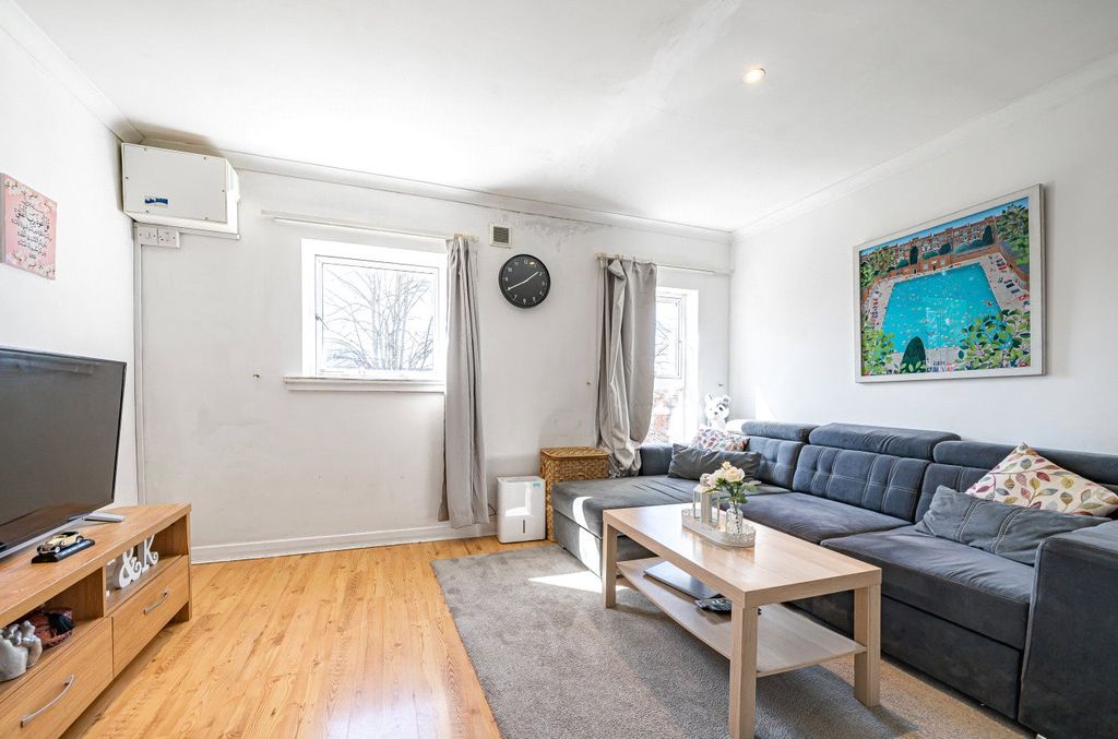 Property photo 3 of 15 Picture No. 07