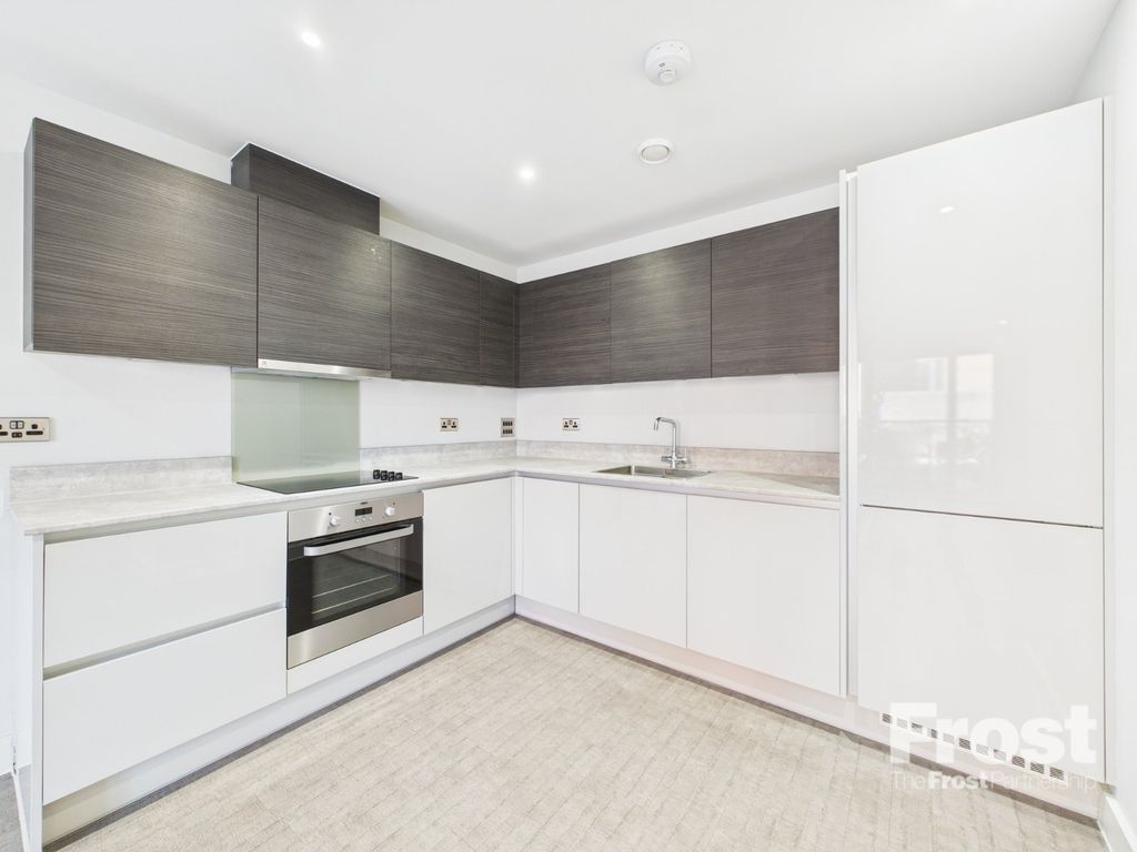 Property photo 2 of 5 Picture No. 11