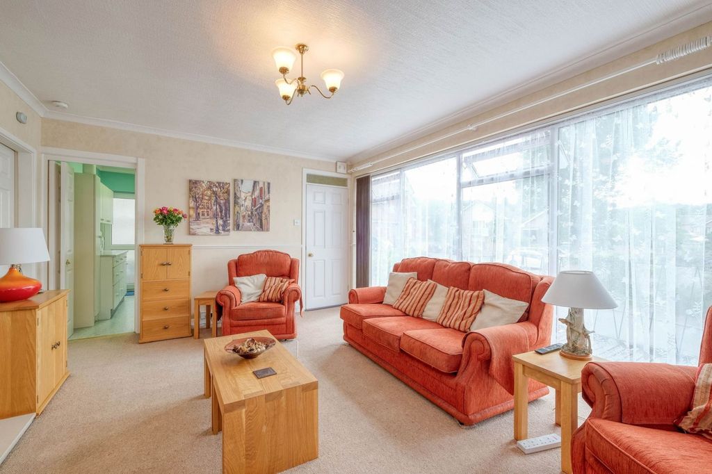 Property photo 3 of 14