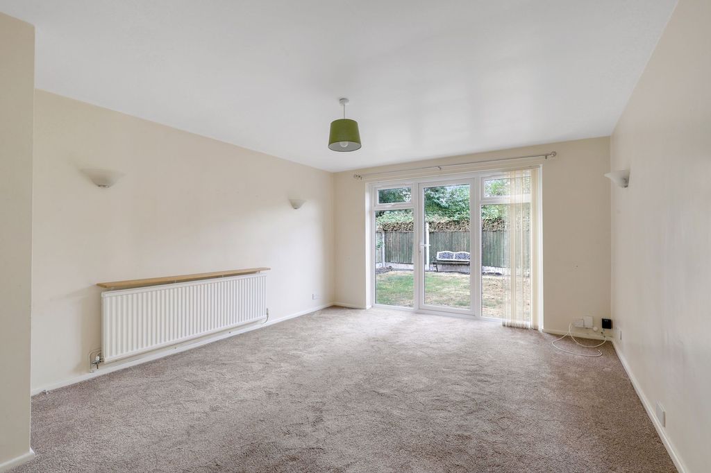 Property photo 3 of 12