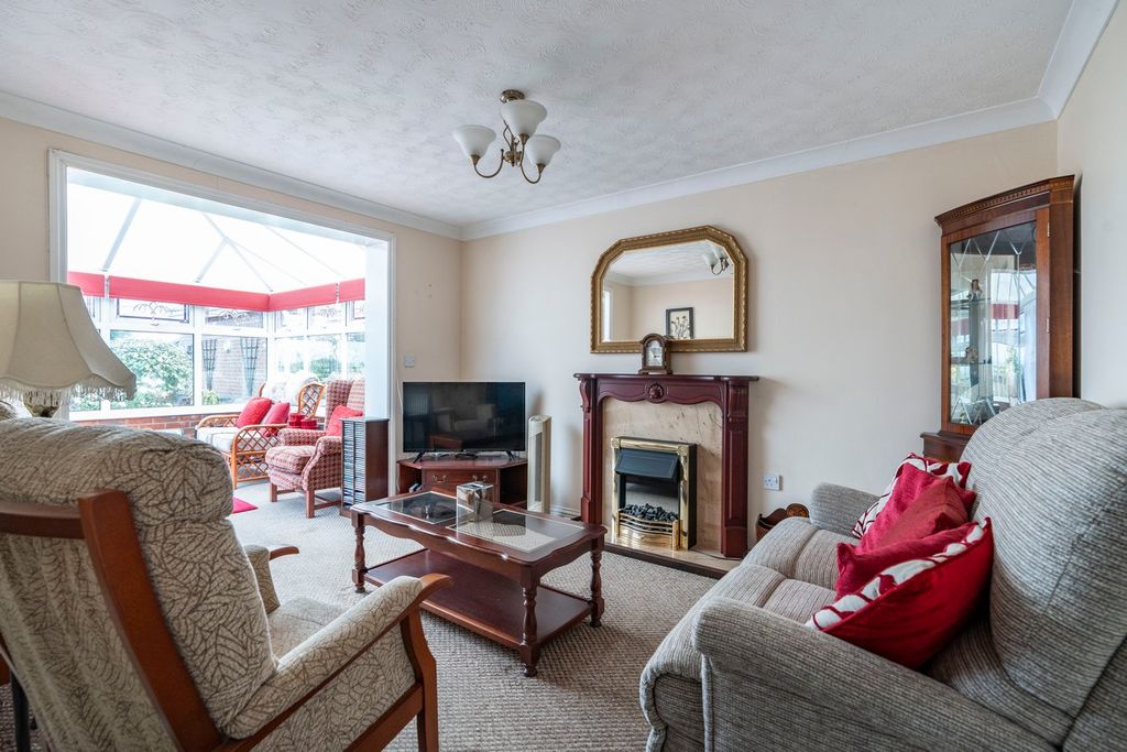 Property photo 3 of 13