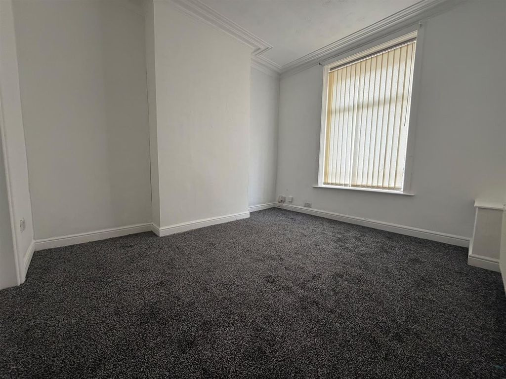Property photo 2 of 6 Whatsapp Image 2026-09-22 At 12.57.33 (3).Jpeg