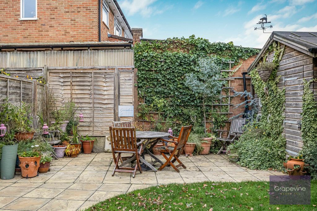 Property photo 3 of 20