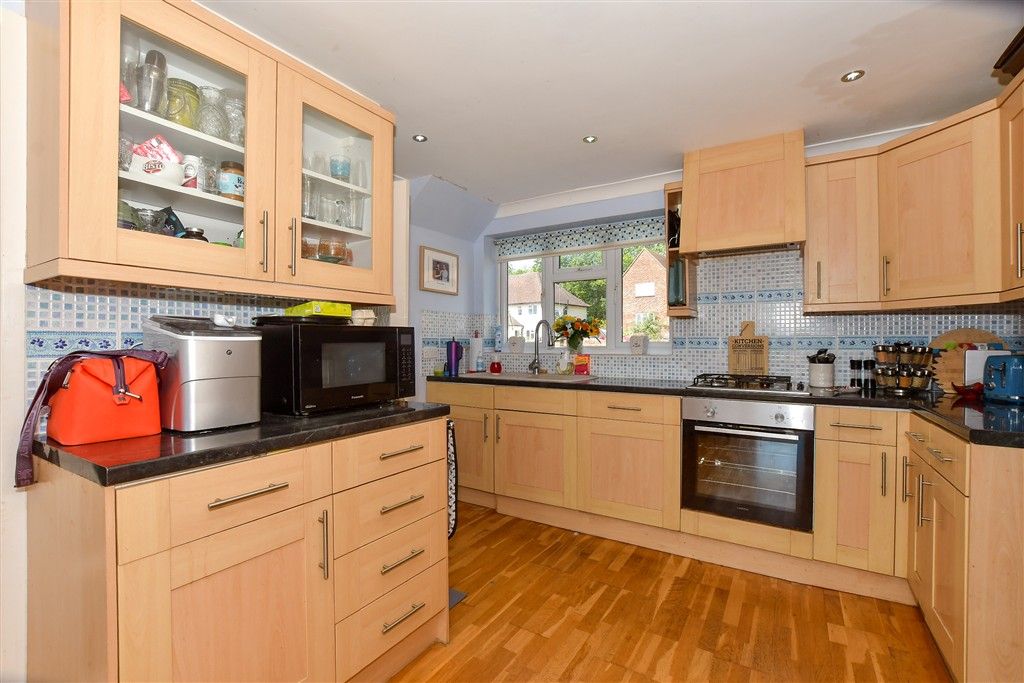 Property photo 2 of 10 Kitchen/ Dining Room