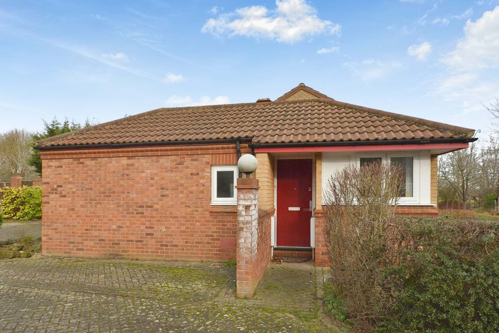 Property photo 1 of 11 Front