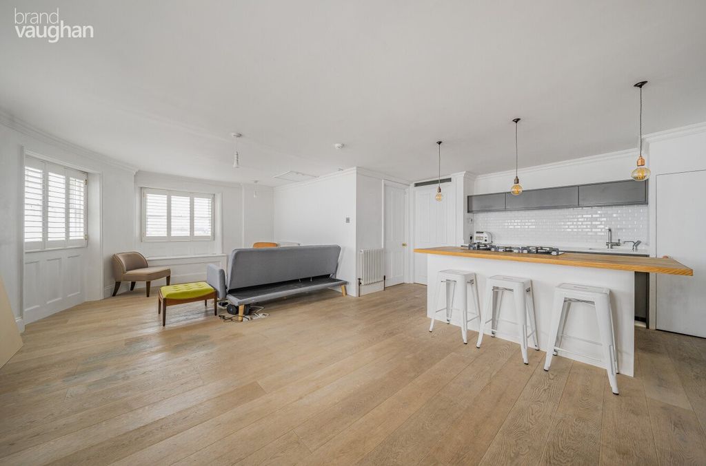 Property photo 1 of 14 Open Plan Living