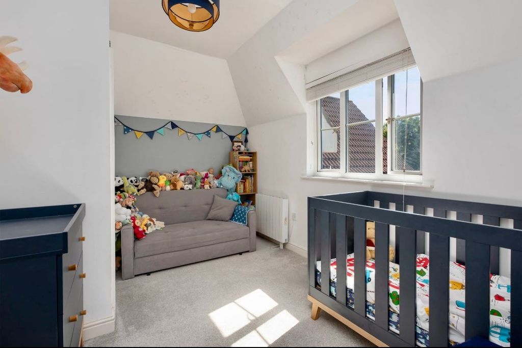 Property photo 3 of 16