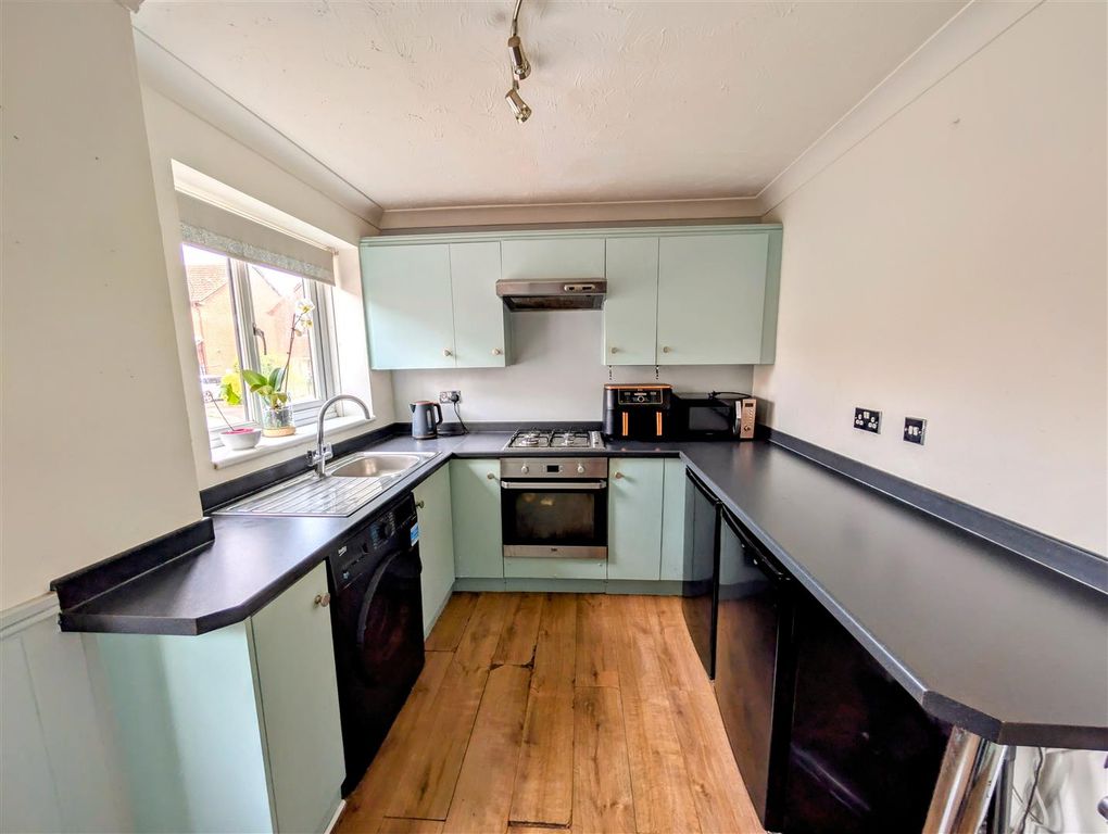 Property photo 3 of 15