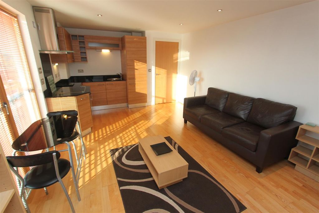 Property photo 3 of 7 Living Room.Jpg