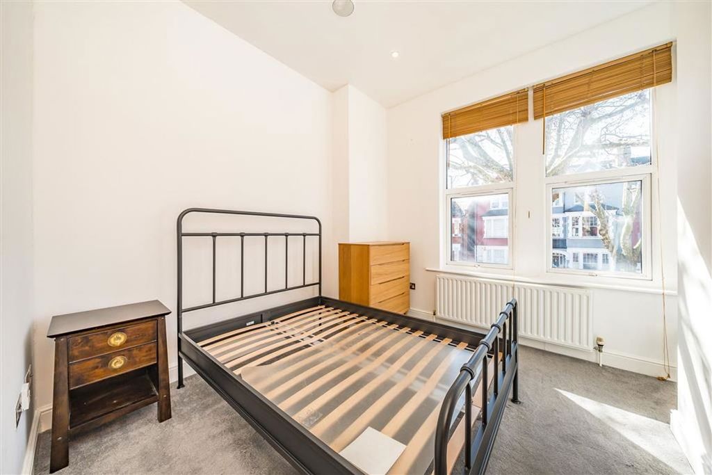 Property photo 3 of 6