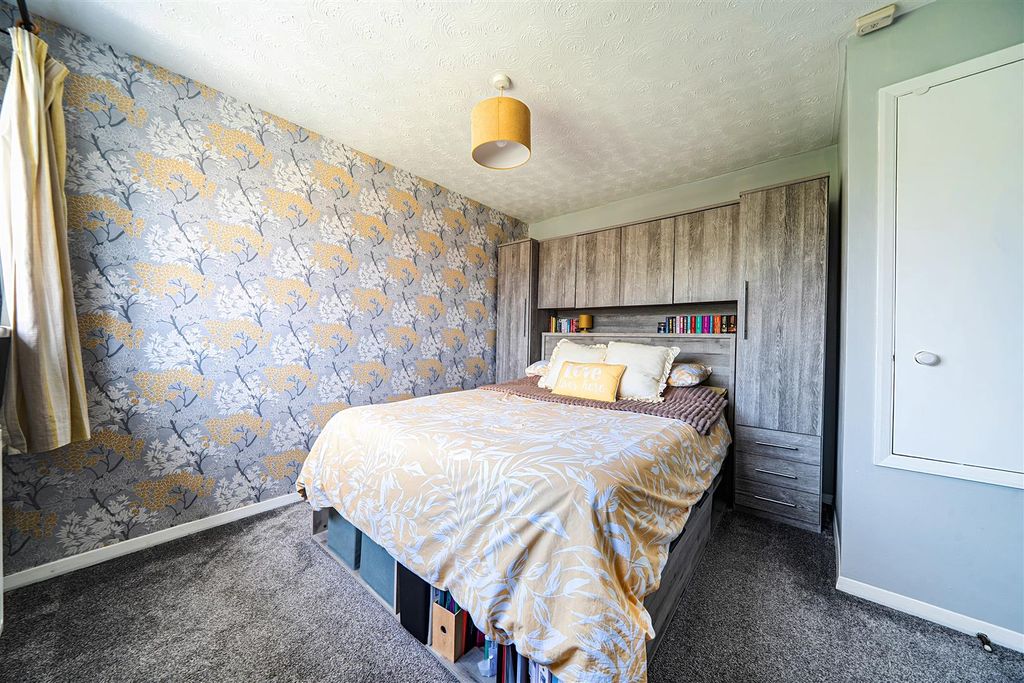 Additional image 11 of 1 bed property for saleDryden Close, Fareham, Hampshire PO16