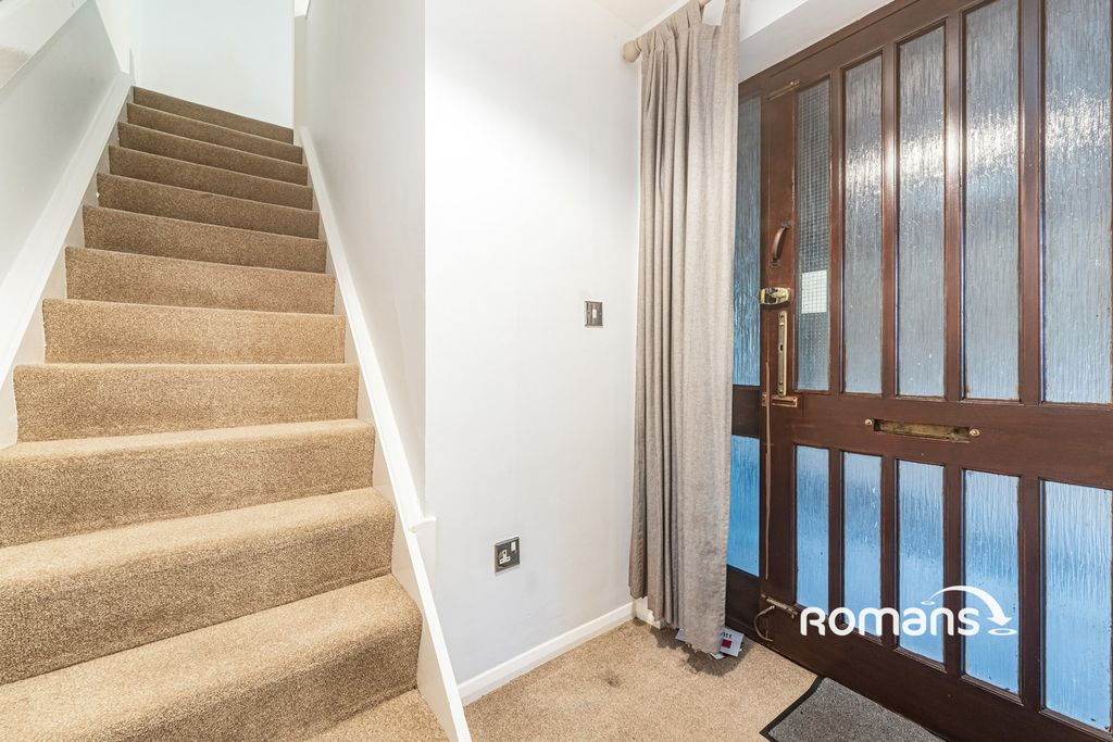 Property photo 2 of 10 Photo