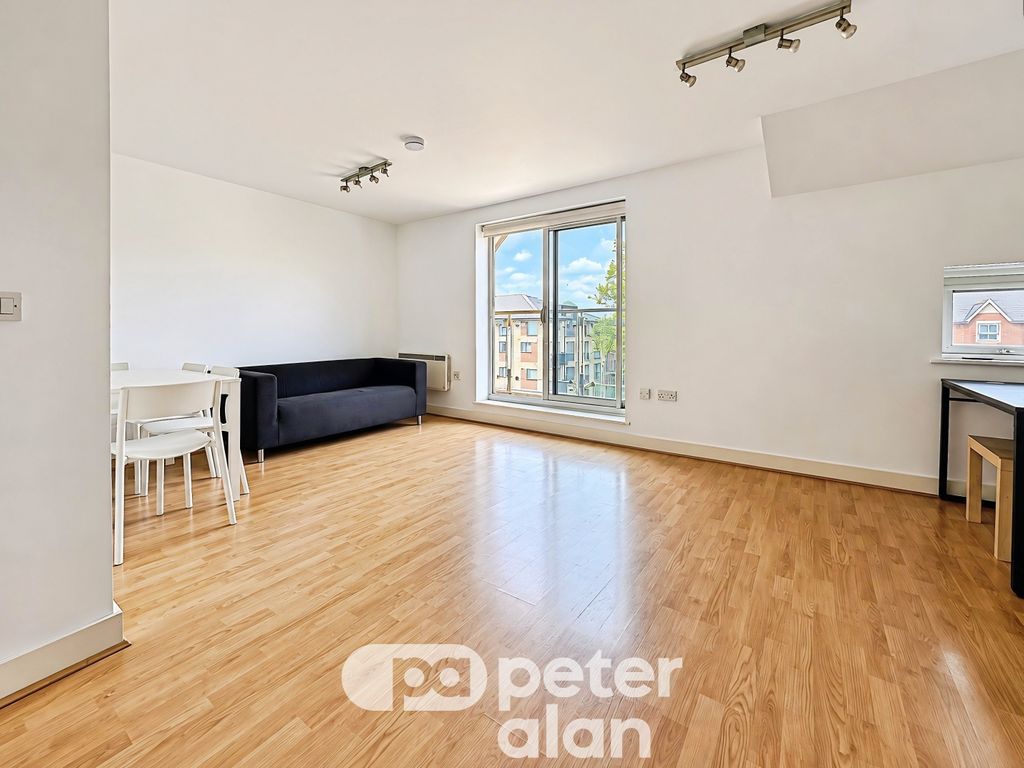 Property photo 3 of 9