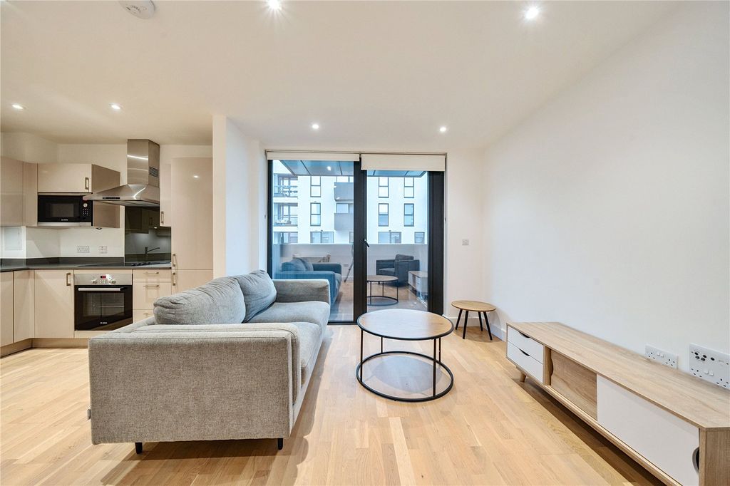 Property photo 2 of 17 Picture No. 45