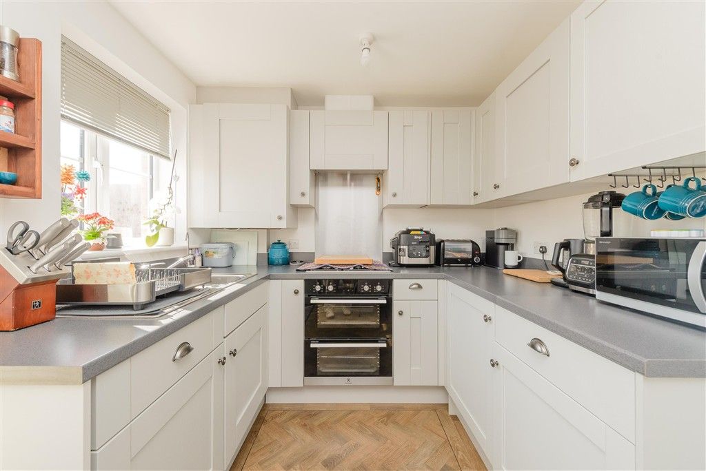 Property photo 2 of 10 Kitchen/Diner