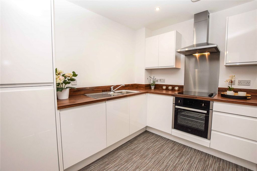 Property photo 2 of 12 Picture No. 05