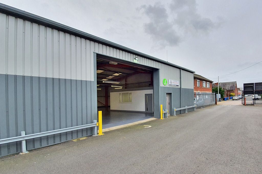 Property photo 2 of 11