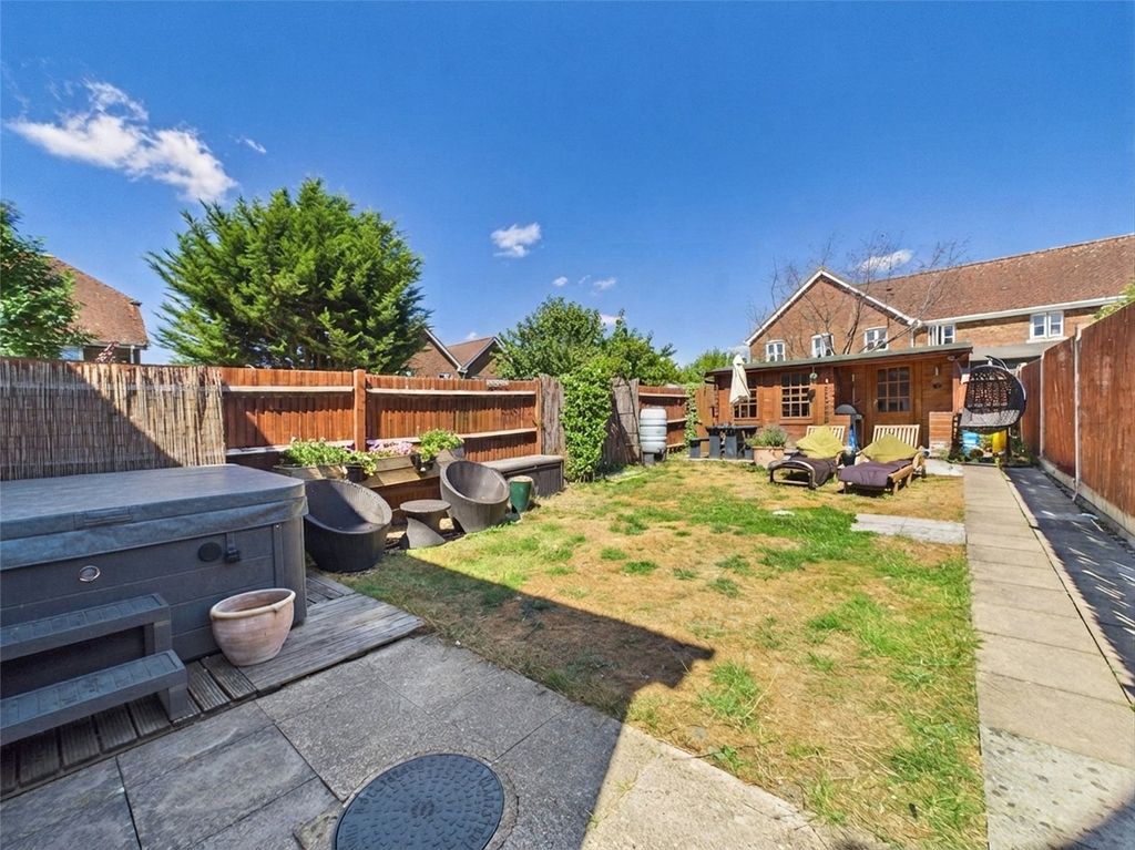 Property photo 2 of 17 Picture No. 05