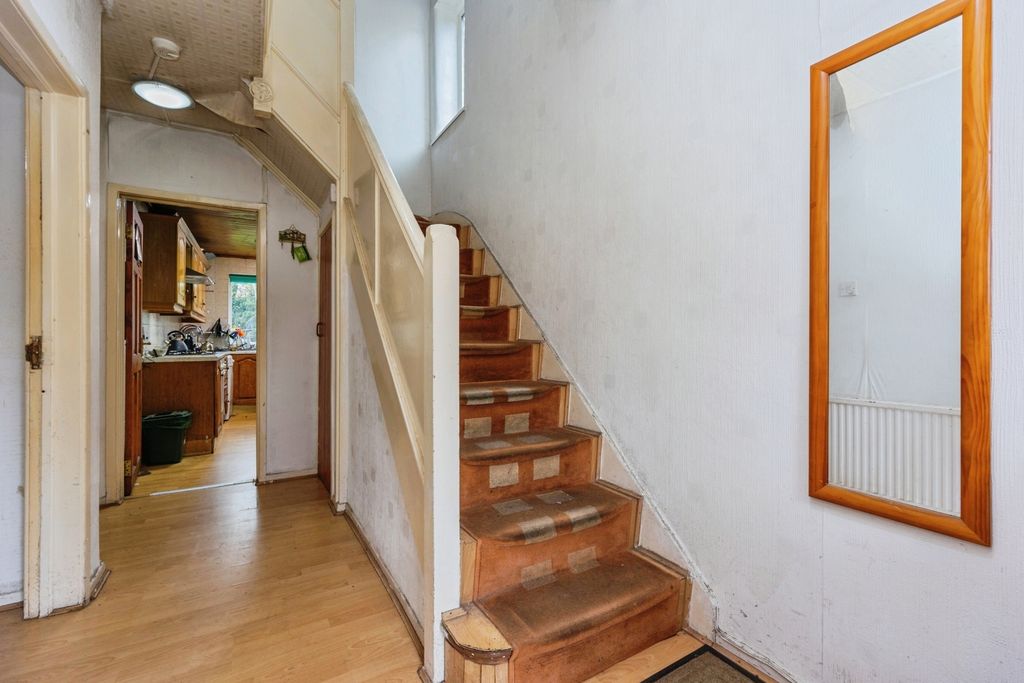 Property photo 2 of 16 Pbox-Img.Jpg