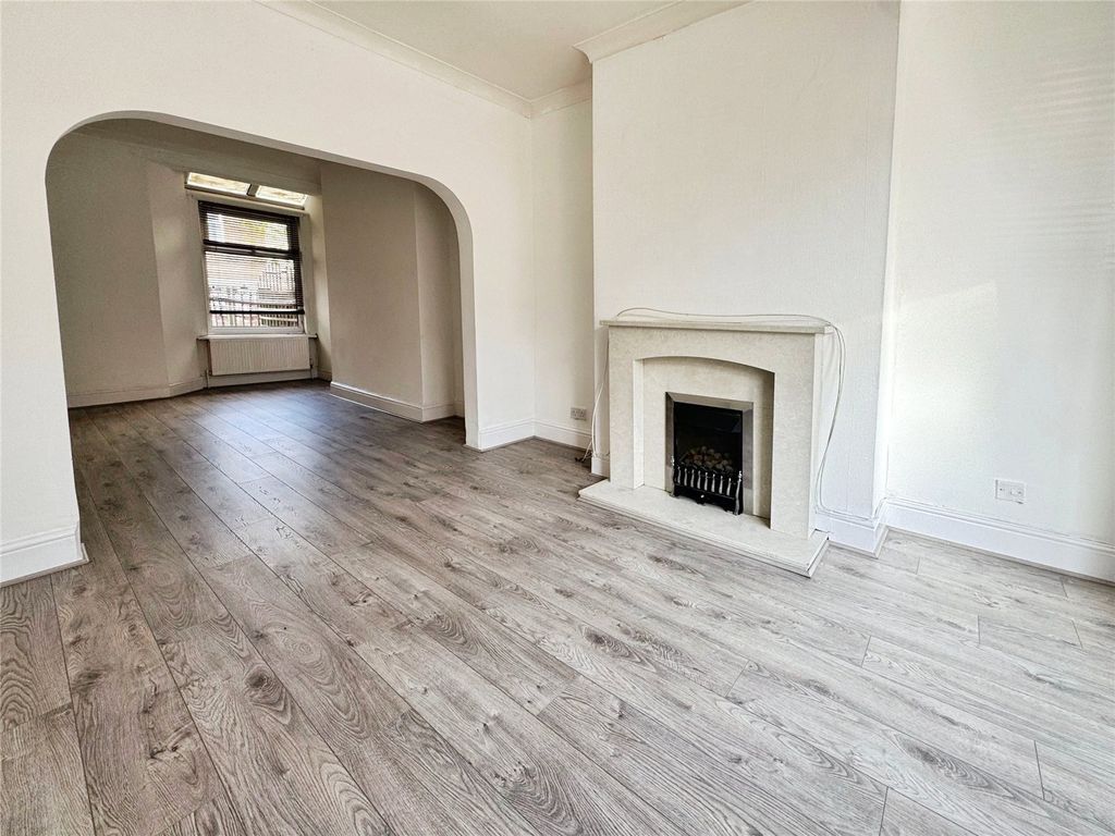 Property photo 2 of 12 Picture No. 03