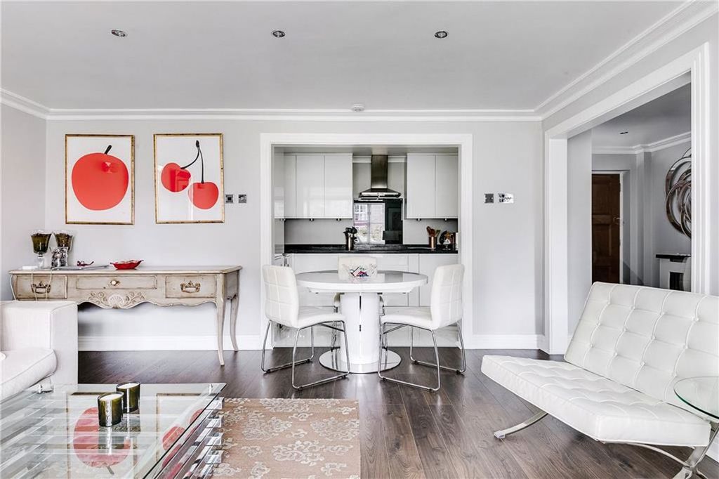 Property photo 3 of 6