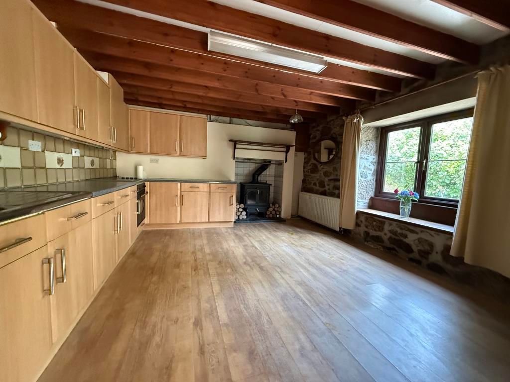 Property photo 2 of 11 Kitchen Diner
