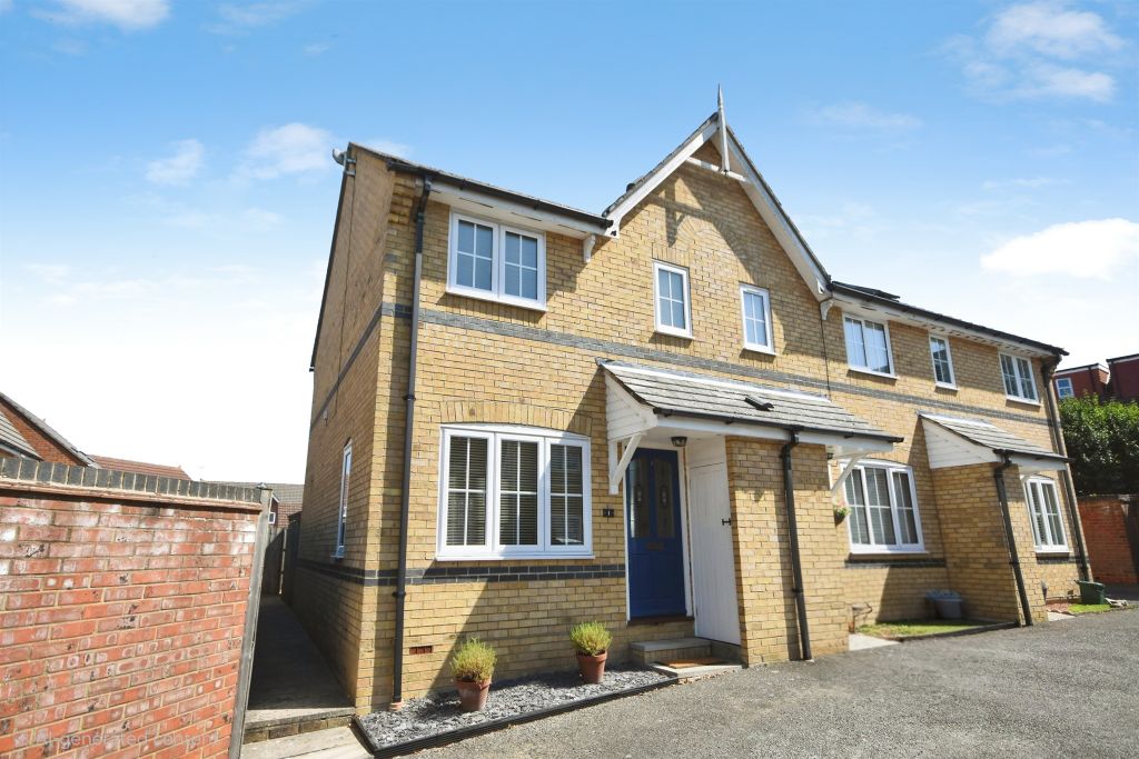 Property photo 1 of 16