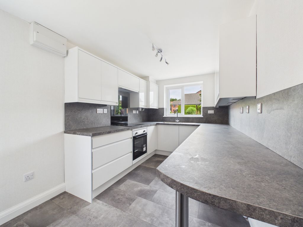 Additional image 5 of 2 bed flat for saleThe Close, Hull, Yorkshire HU7