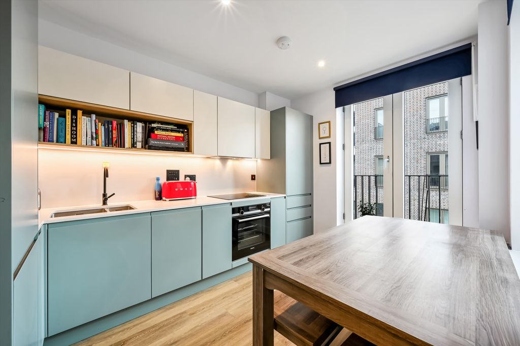 Property photo 2 of 12 Image