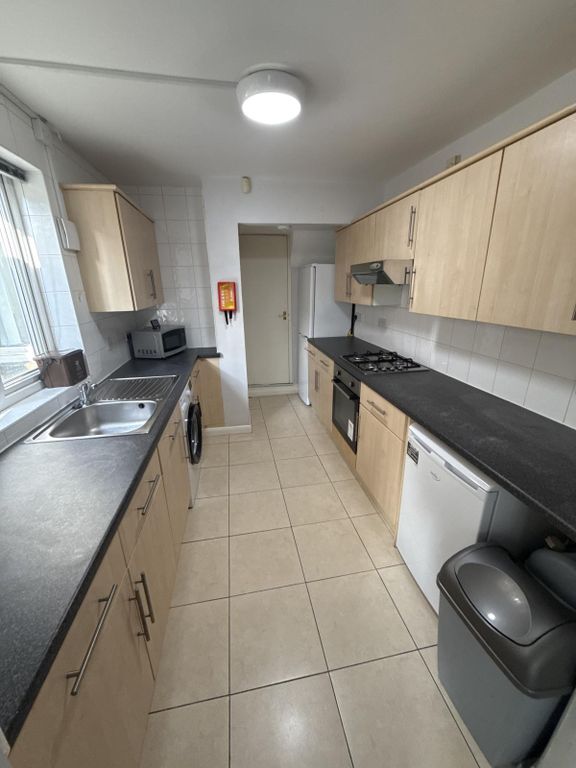 Property photo 1 of 9 5 Bedroom Student Accommodation.