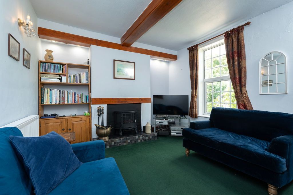 Property photo 3 of 19