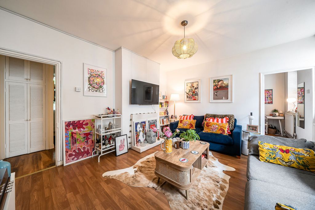 Property photo 1 of 18