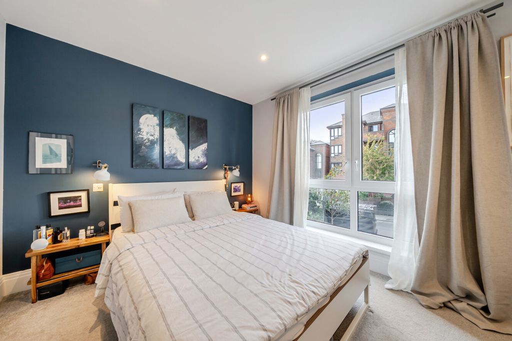 Property photo 2 of 13 1529956-16-1A111E...