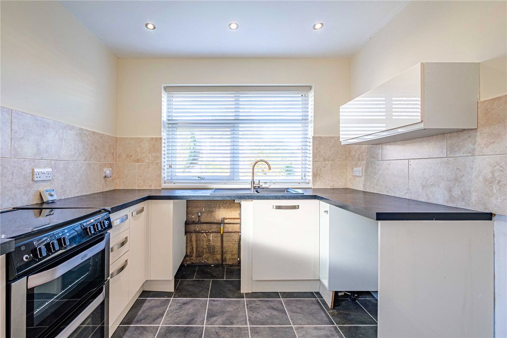 Property photo 3 of 19 Picture No. 20