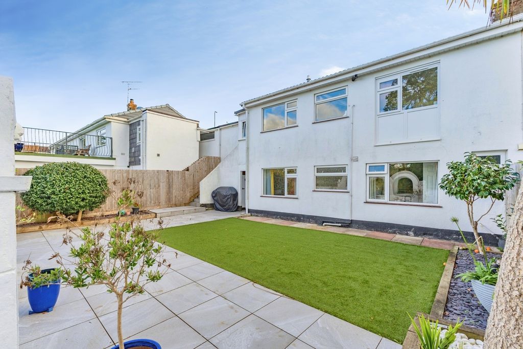 Property photo 2 of 22 Pbox-Img.Jpg