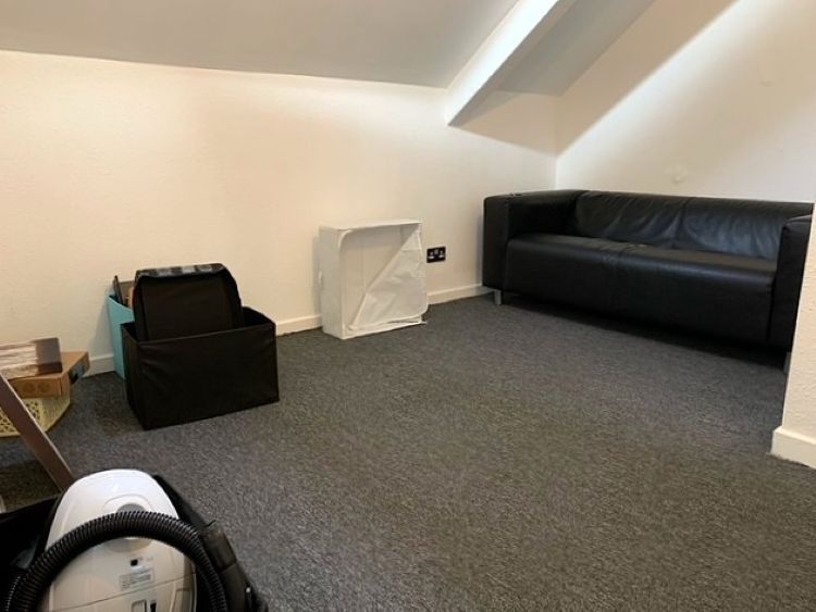 Property photo 3 of 6