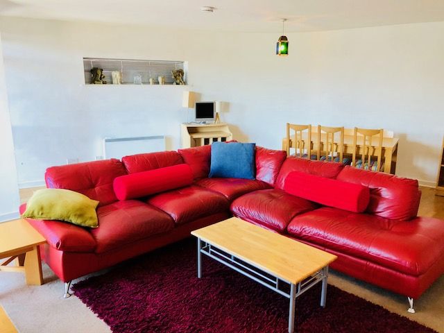 Property photo 2 of 10