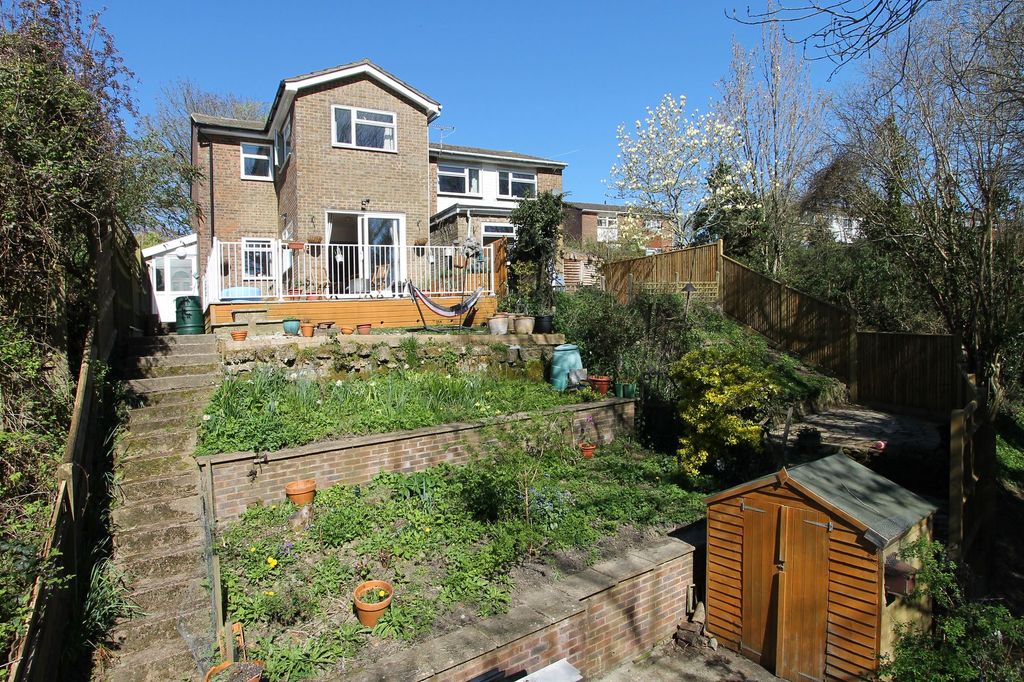 Property photo 3 of 19