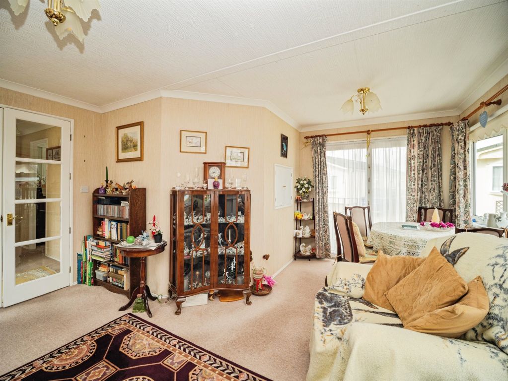Property photo 3 of 20